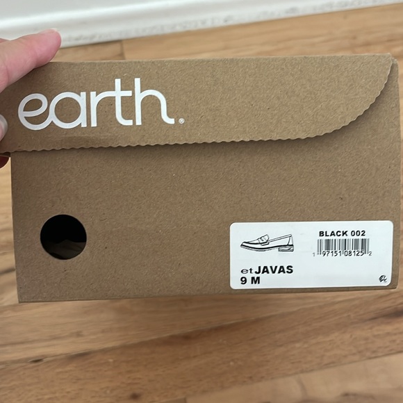 NWOT Earth Java Black Leather Loafers Size 9m - Picture 6 of 9